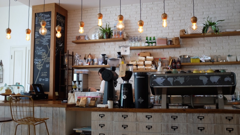 vitrine-ANTIBES-min_coffee_shop_light_cafe_coffee_shop-32620